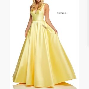 SHERRI HILL PROM DRESS